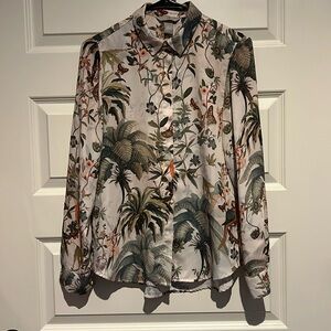 H&M Jungle/tropical print button down shirt